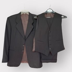 Barcelino by Belvest Extra Fine Super 120s wool | Men’s 3 piece suit dark brown